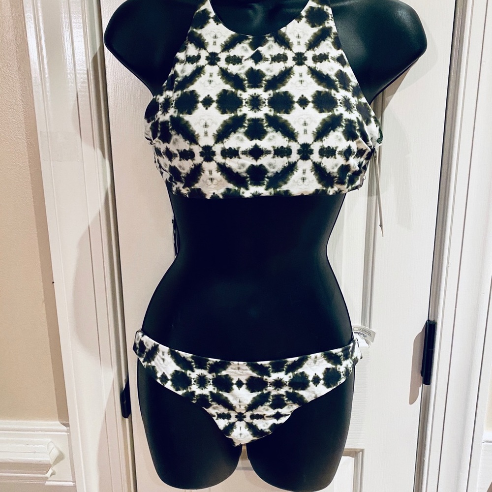 NWT Tini Bikini Swimsuit Sz.Small